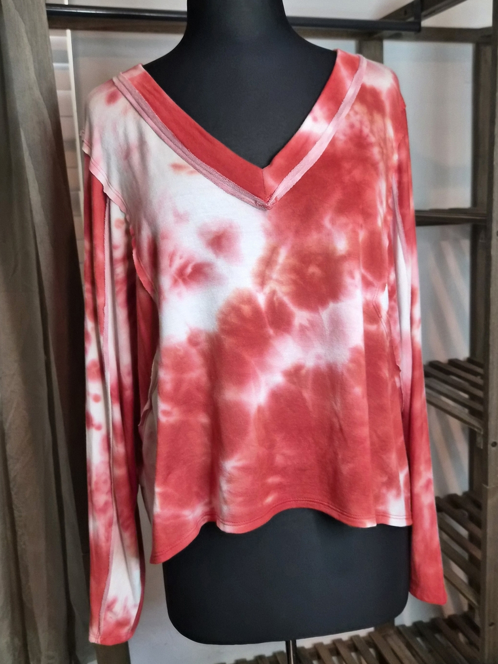 Peach Love California Red Tie-Dye V-Neck Long Sleeve Top
